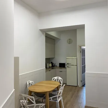3 Separate Bedrooms Apartament